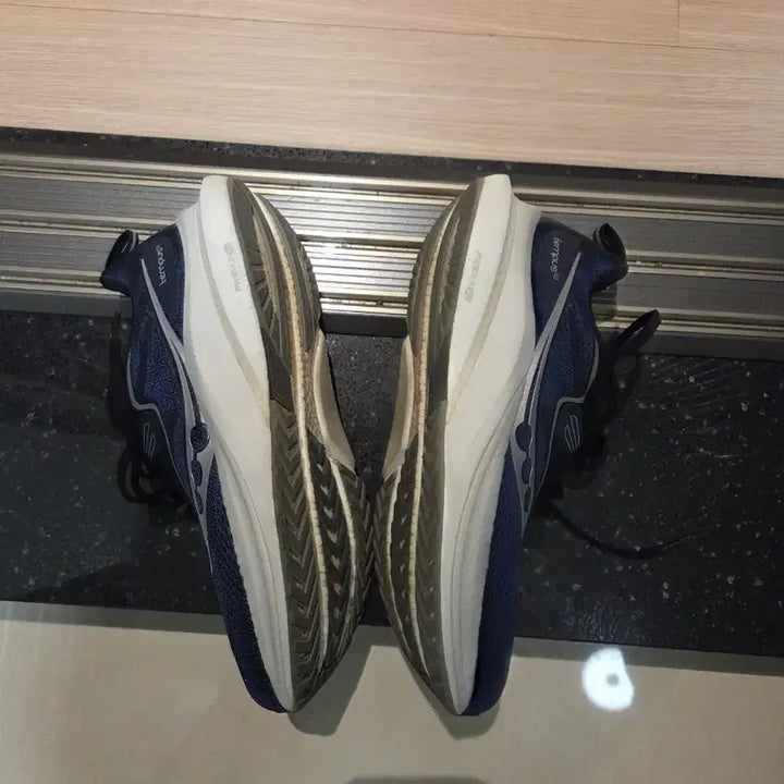 [BUNJANG] Sconny Tempus 2 265mm / 써코니 템퍼스2 265mm