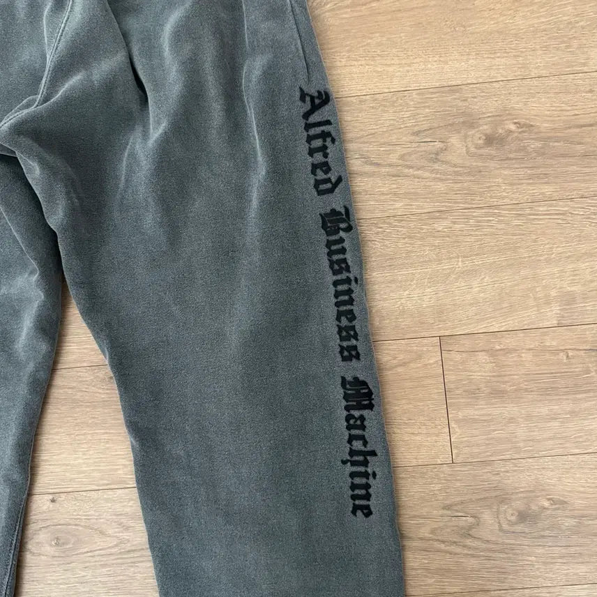 [SOLD OUT] 헤리티지플로스 알프레드 스웻 팬츠 M