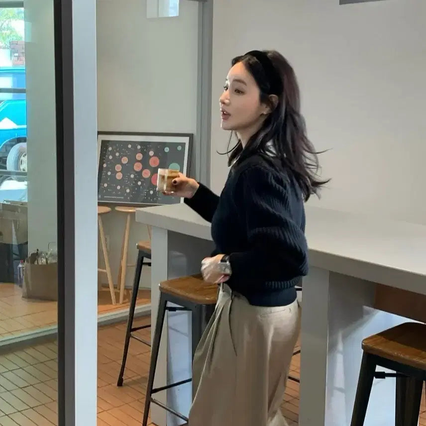 [BUNJANG] Ribbon Tie V-Neck Knit Top / 리본타이 브이 니트 블랙