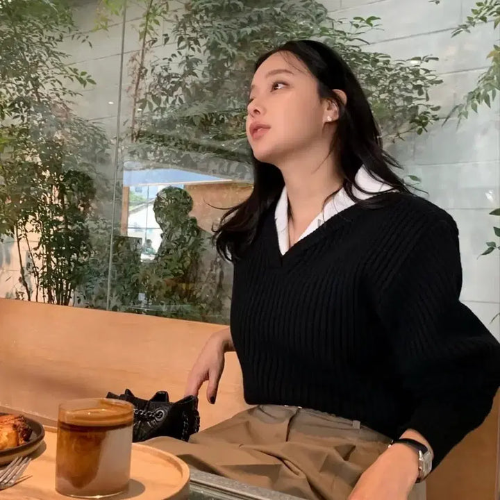 [BUNJANG] Ribbon Tie V-Neck Knit Top / 리본타이 브이 니트 블랙