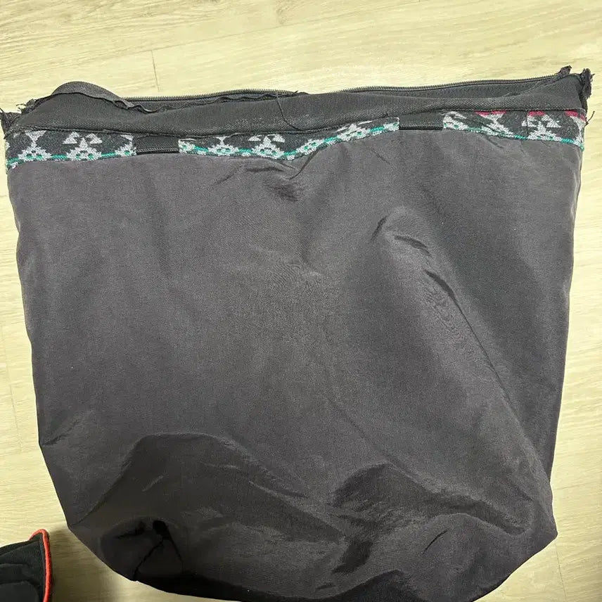 [BUNJANG] Pendleton Native Pattern Jacquard Wool Tote Bag / Pendleton 펜들턴 울 자카드 토트백 (네이티브 패턴)