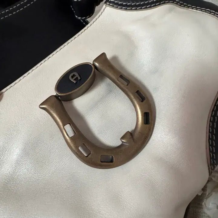 [BUNJANG] Aigner Mini Shoulder Bag / 아이그너 미니 숄더백