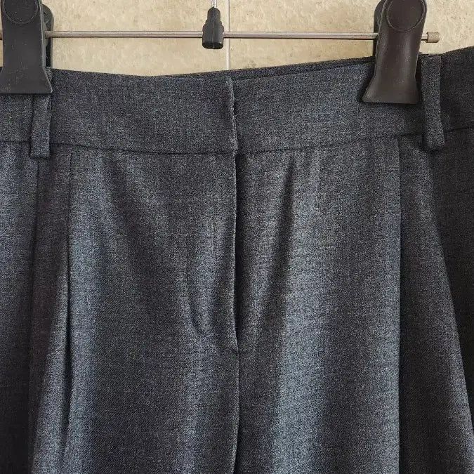 [BUNJANG] 로엠 여성 정장 바지 70ㅡ새상품 / 로엠 여성 정장 바지 70ㅡ새상품