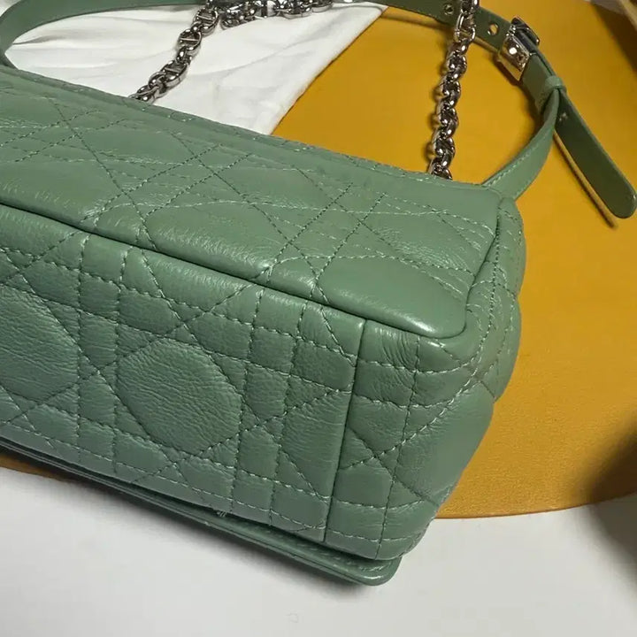 [BUNJANG] Dior Caro Small Mint Green Shoulder Bag / 디올 카로백 스몰 민트그린