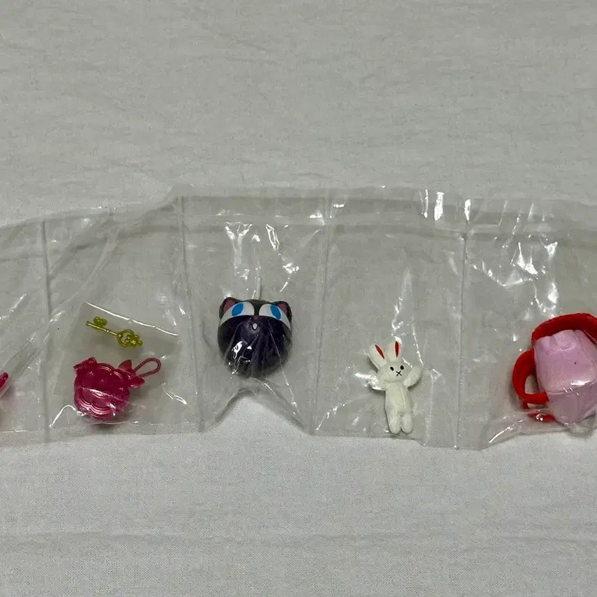 [SOLD OUT] 세일러문 리먼트 미니어처 피규어 세일러치비문 치비우사 외출