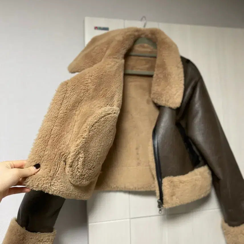 [BUNJANG] Bohemian Seoul Brown Faux Shearling Jacket / 보헤미안서울 무스탕 자켓 브라운