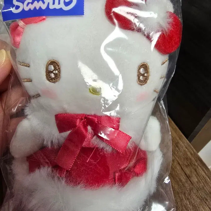 [BUNJANG] Hello Kitty Atari Winter Ichiban Kuji Mascot / 헬로키티 아타리 겨울 이치방쿠지 마스코트