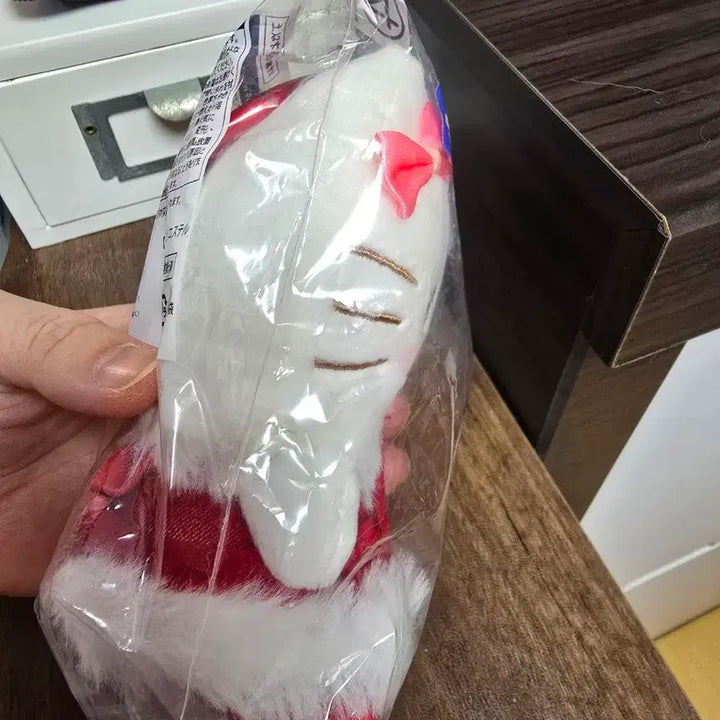 [BUNJANG] Hello Kitty Atari Winter Ichiban Kuji Mascot / 헬로키티 아타리 겨울 이치방쿠지 마스코트