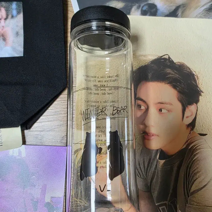 [BUNJANG] BTS V Goods Photocard Set + Bag / 방탄소년단 V 굿즈 포토세트 + 가방