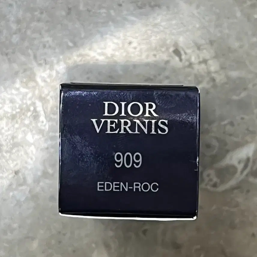 [BUNJANG] Dior 909 Eden-Rock Nail Polish / 디올 베르니 메니큐어 909 에덴-록 네일 새상품