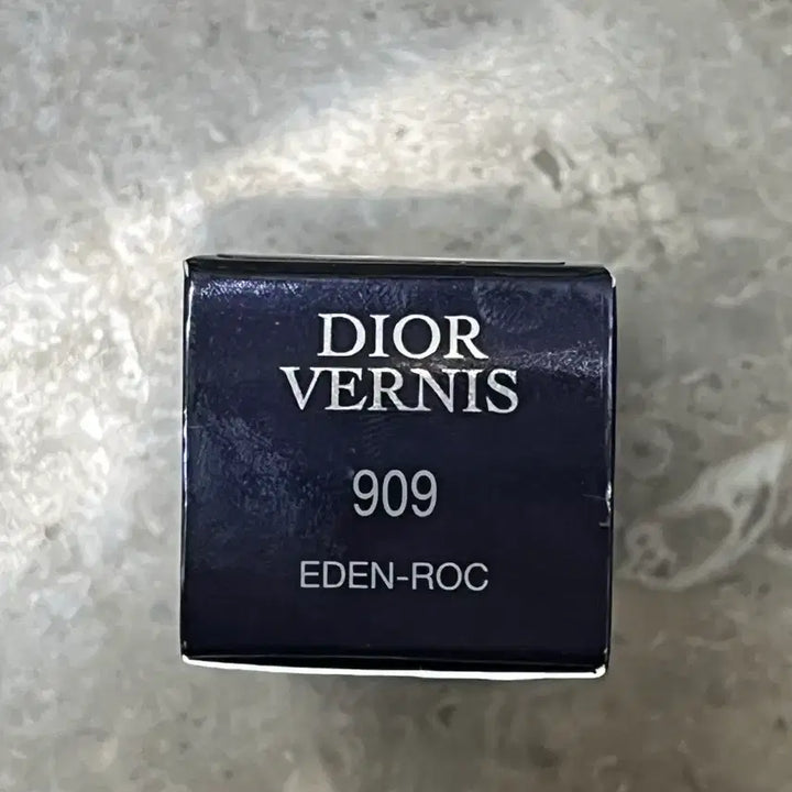 [BUNJANG] Dior 909 Eden-Rock Nail Polish / 디올 베르니 메니큐어 909 에덴-록 네일 새상품