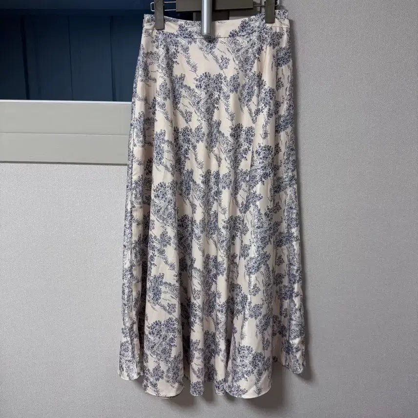 [SOLD OUT] 그레이스유 베르 스커트 M