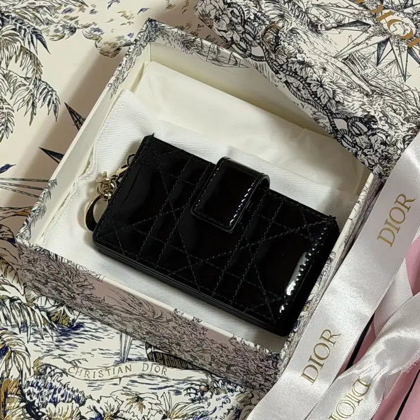 [BUNJANG] Dior Jisoo Lady Dior Card Wallet / 디올 레이디 디올 지스민 카드지갑 블랙