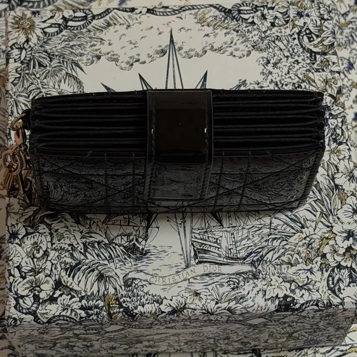 [BUNJANG] Dior Jisoo Lady Dior Card Wallet / 디올 레이디 디올 지스민 카드지갑 블랙