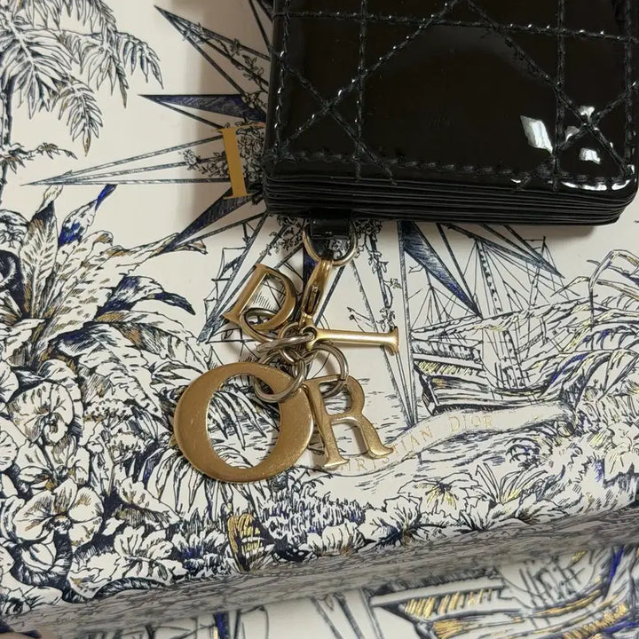 [BUNJANG] Dior Jisoo Lady Dior Card Wallet / 디올 레이디 디올 지스민 카드지갑 블랙