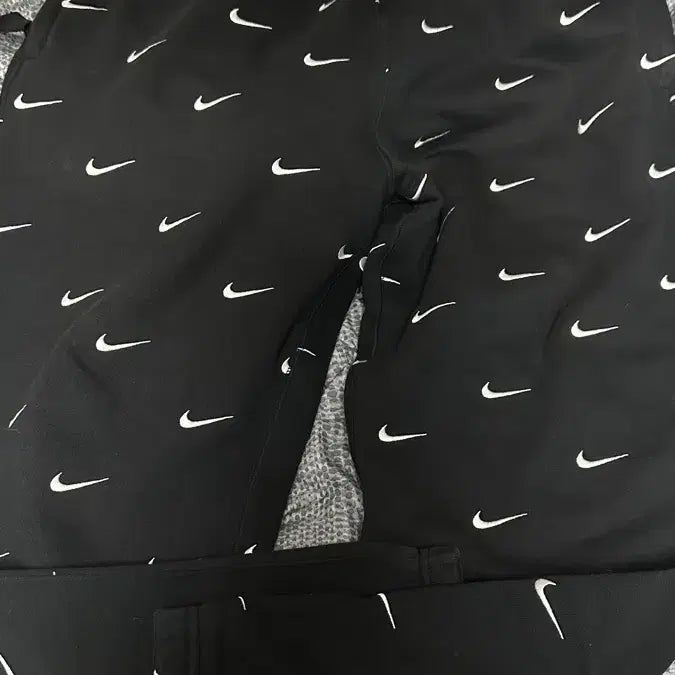 [BUNJANG] Nike Lab Swoosh Logo Sweatpants Black / [M] 나이키랩 lab 스우시 로고 스웨트팬츠 블랙