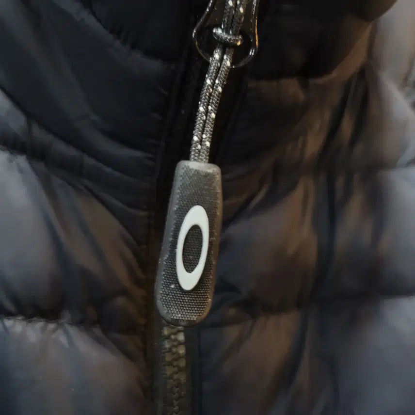 [BUNJANG] Oakley Omni Lightweight Padded Jacket - Black - L / 정품 오클리 옴니 경량패딩 블랙 L