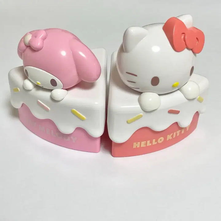 [BUNJANG] Sanrio Hello Kitty and My Melody Cake Storage Box Bundle Set / 27일까지만 할인) 산리오 키티 마멜 케이크 보관함 일괄