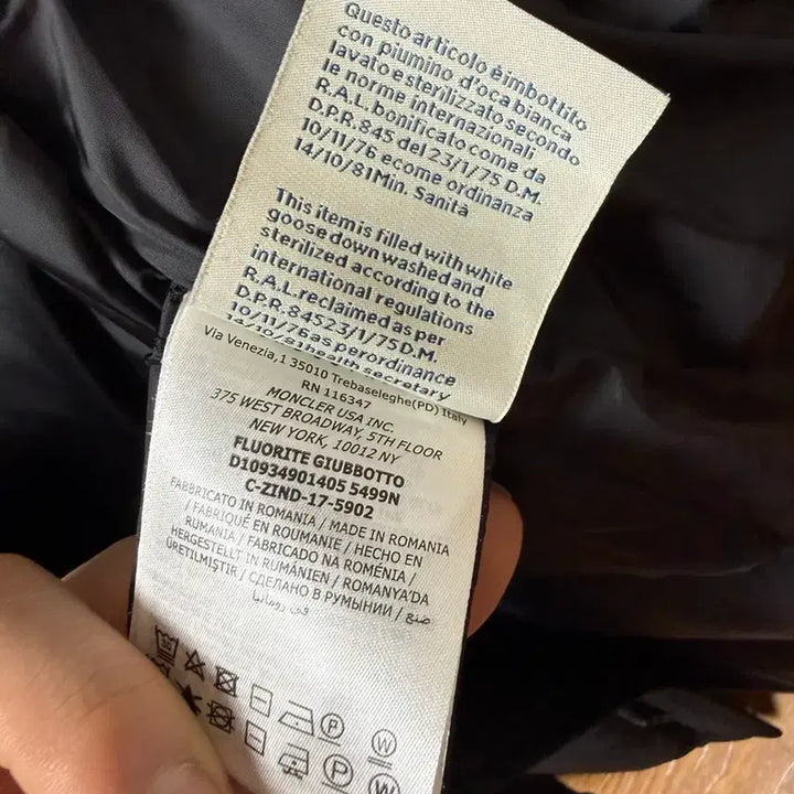 [BUNJANG] Moncler Cluny Black Down Jacket / 몽클레어 클루니 c급