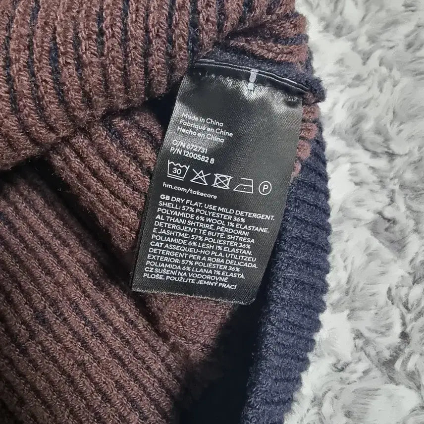 [SOLD OUT] 유니클로, H&amp;M 반집업 니트 m [100]