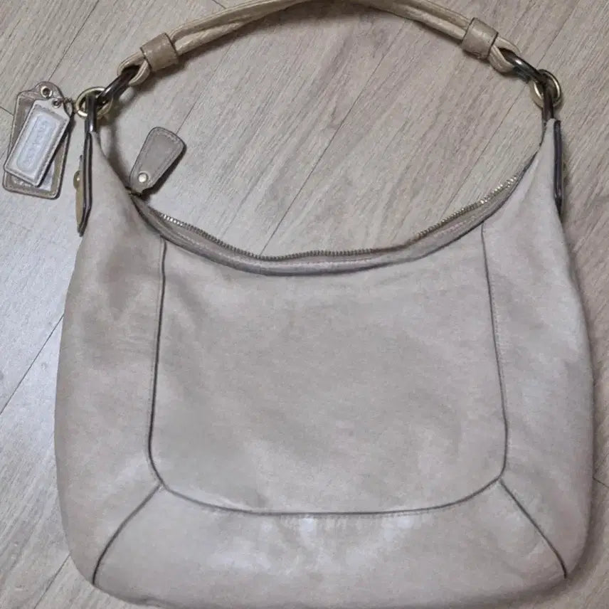 [BUNJANG] Coach Beige Leather Shoulder Bag / 코치 양가죽 숄더백 베이지