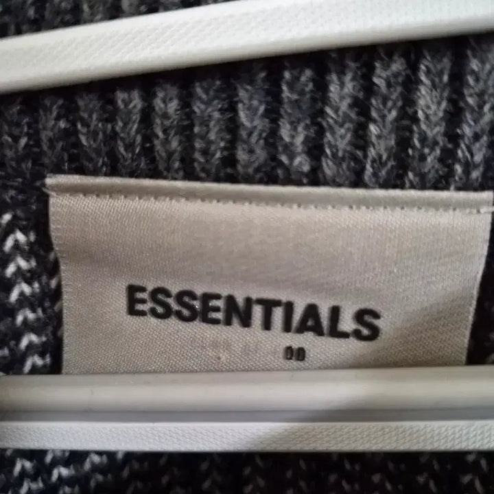 [BUNJANG] Fear of God Essentials Knit Crewneck Melange M / (1회착) 피어오브갓 에센셜 니트 맨투맨 크루넥 멜란지 M