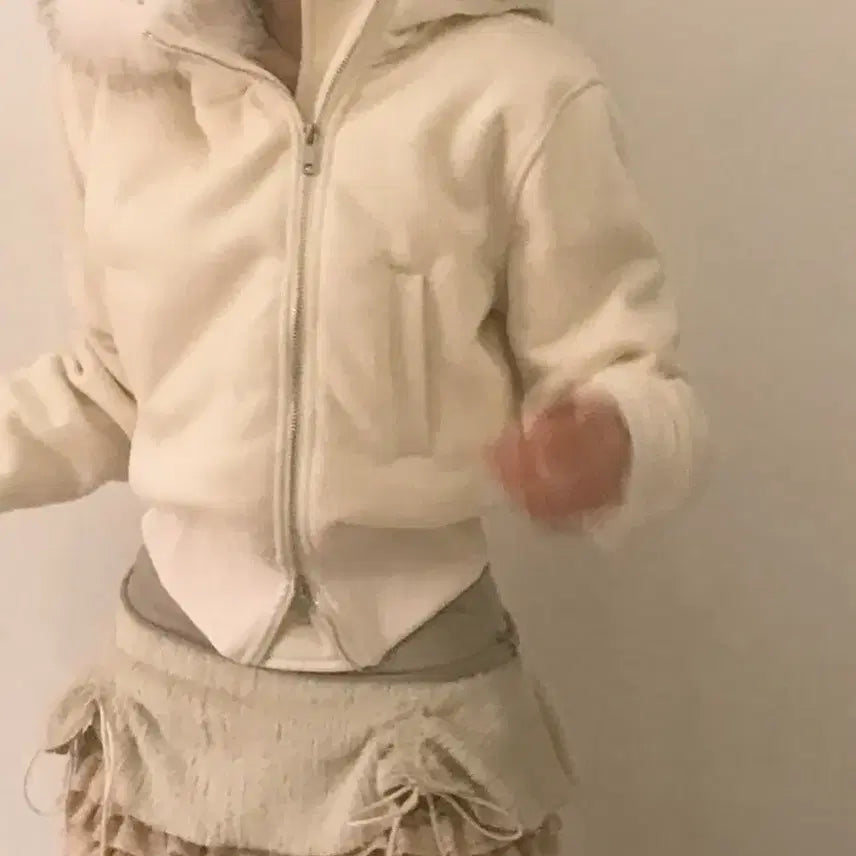 [BUNJANG] Cloud Emotion Ivory Fur Hood / 클라우드이모션 퍼 후드