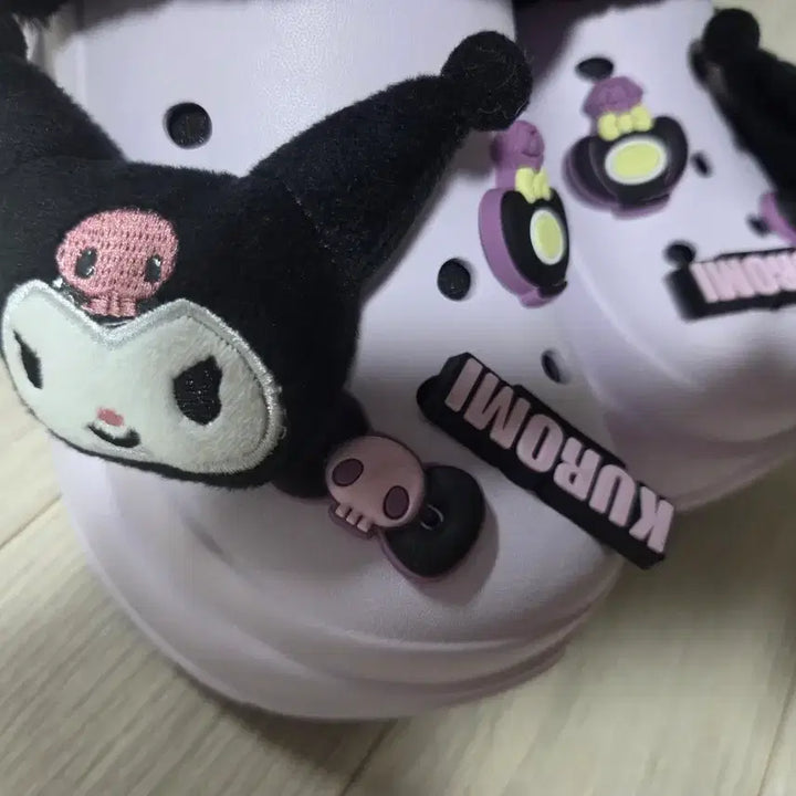 [BUNJANG] Sanrio Kuromi Crocs Slippers / 산리오 크록스 쿠로미