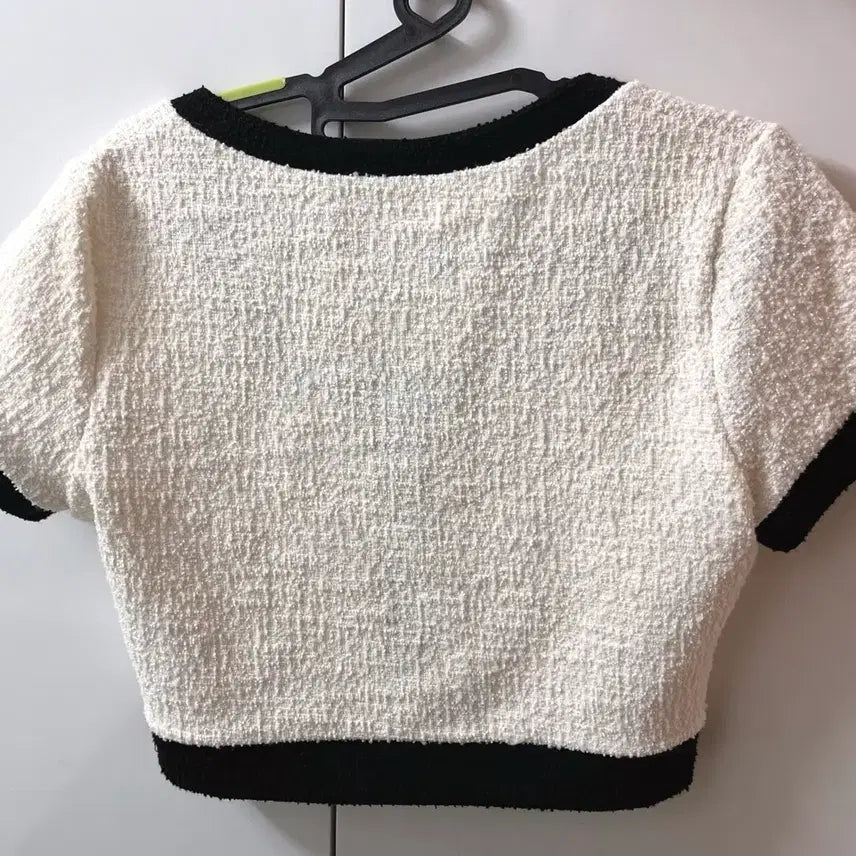 [BUNJANG] Unbranded Pearl Button Tweed Crop Cardigan / 샤넬st 진주버튼 배색 트위드 크롭 가디건