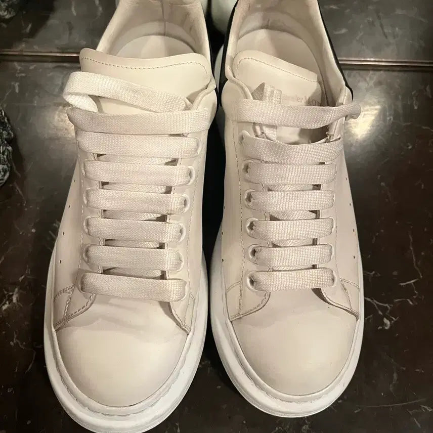[BUNJANG] Alexander McQueen Oversized Sneakers White / 알렉산더 맥퀸 오버솔 스니커즈 화이트