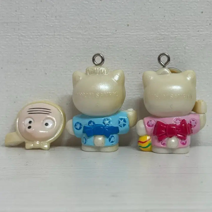 [BUNJANG] Classic Kitty Daniel Mask Strap Keyring / 고전키티다니엘 가면 스트랩키링