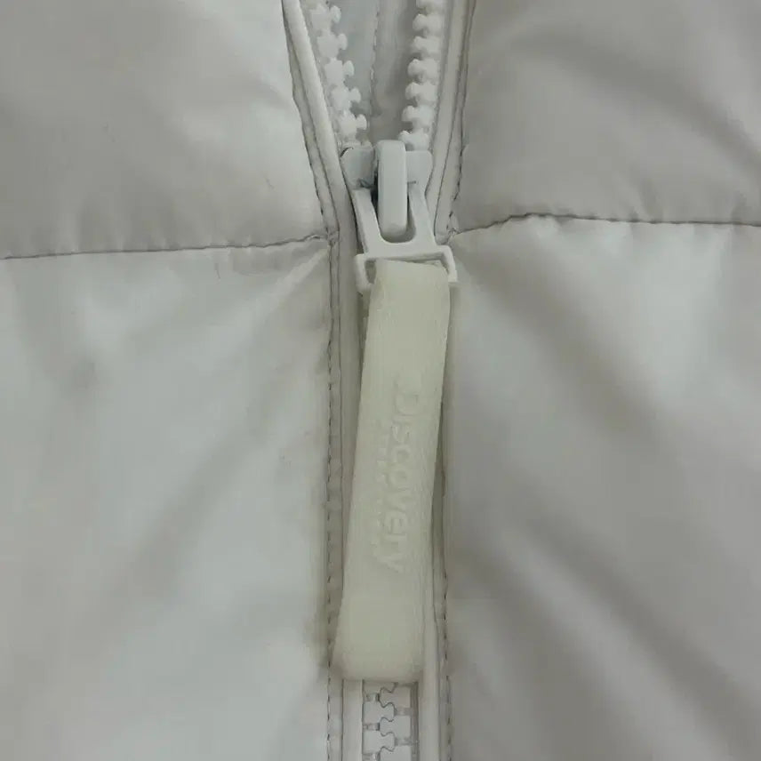 [BUNJANG] Discovery Go Yoon Jung Olia Glow Down Padded Jacket Cream 95 / 디스커버리 고윤정 패딩 여성 올리아 글로우 다운 크림 95