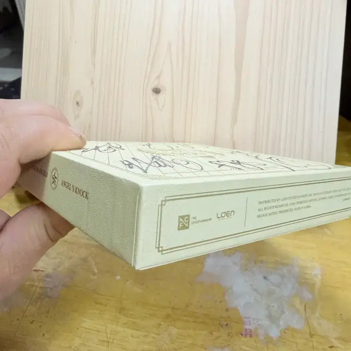 AOA 싸인앨범, 비매,정규1집,ANGEL'S KNOCK,2017년