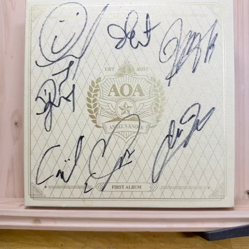 AOA 싸인앨범, 비매,정규1집,ANGEL'S KNOCK,2017년