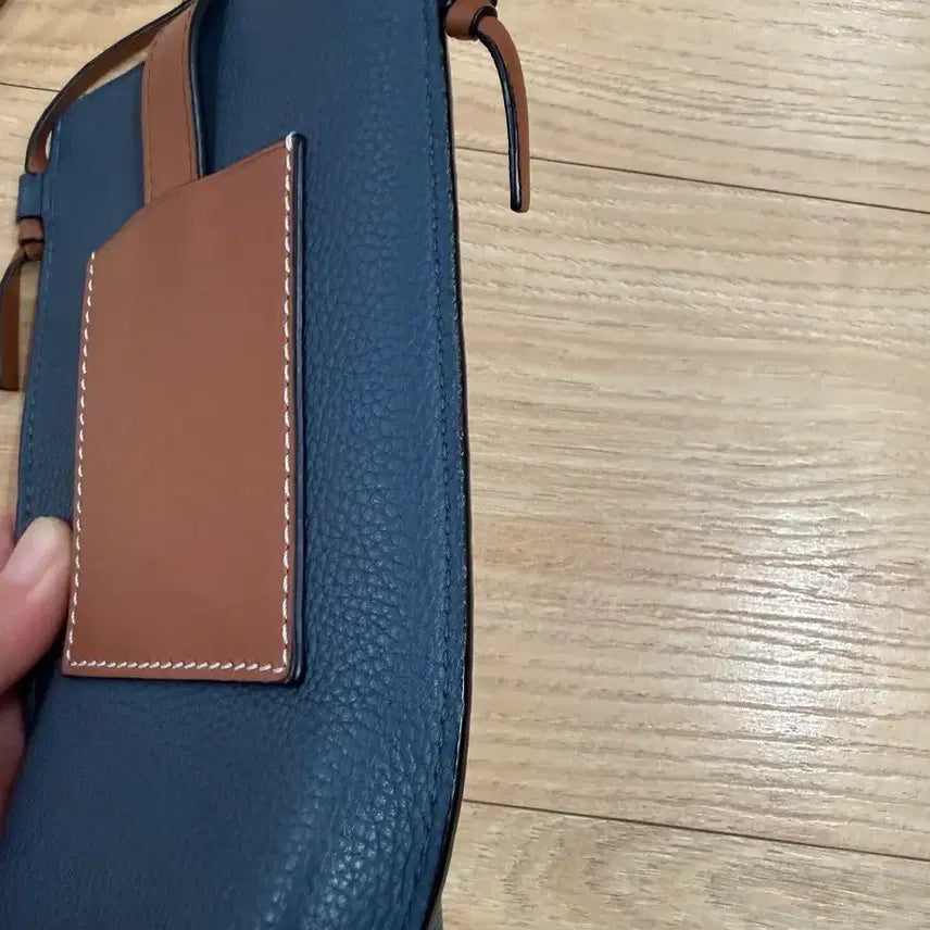 [BUNJANG] Loewe Phone Pouch / 로에베 폰 파우치