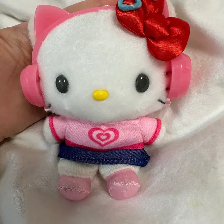 [BUNJANG] Sanrio Hello Kitty Heisei Pops Headset Mascot Plush / 산리오 키티 헤이세이팝스 헤드셋 마스코트 인형