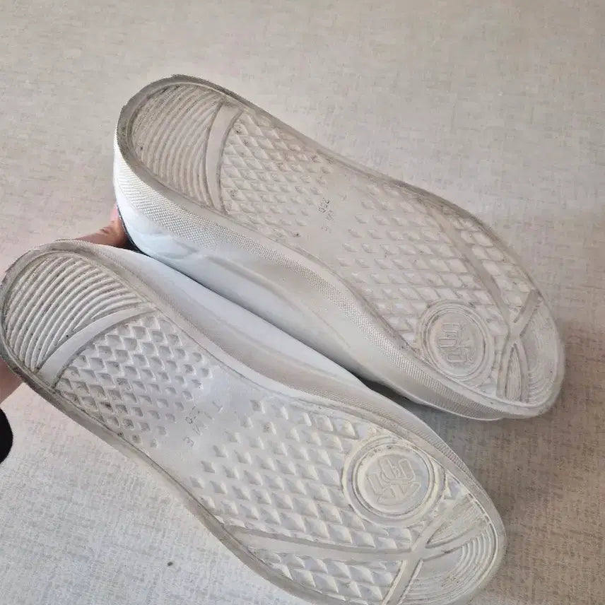 [BUNJANG] Time Leather Sneakers / 한섬 타임 레더스니커즈(250)