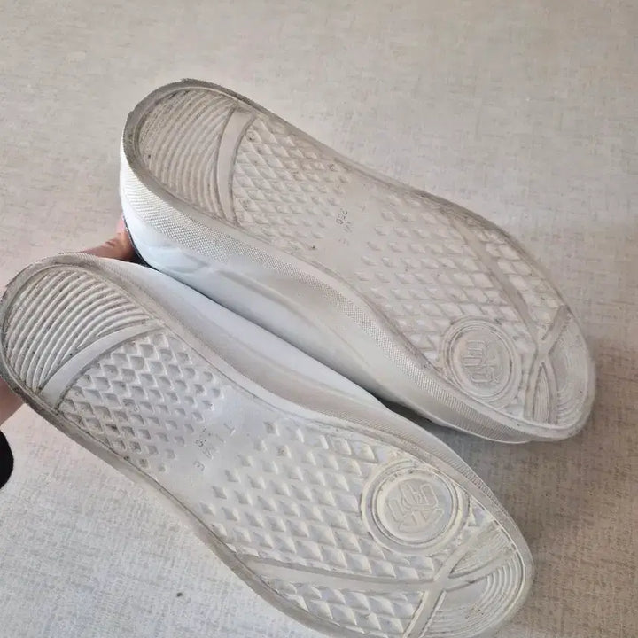 [BUNJANG] Time Leather Sneakers / 한섬 타임 레더스니커즈(250)