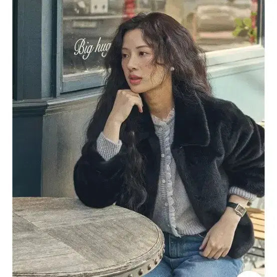 [BUNJANG] Your Name Here Kara Crop Jacket / 유어네임히어 퍼 카라 크롭자켓