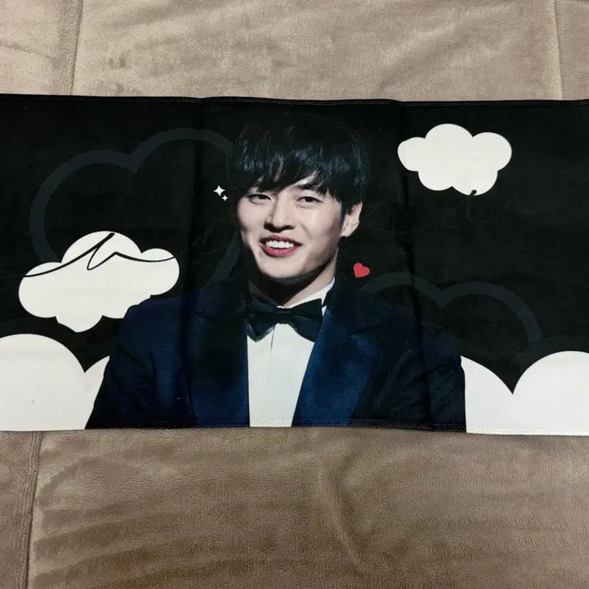 [BUNJANG] Kang Ha Neul Slogan White Reflective / 강하늘 슬로건 화이트반사 미사용