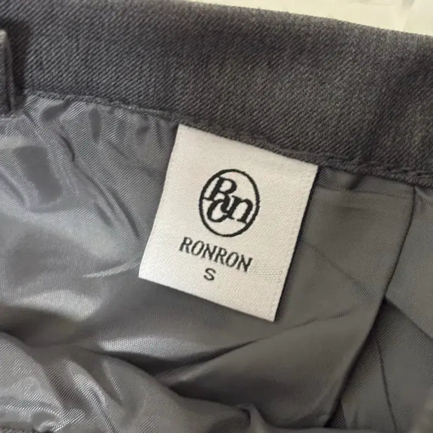 [SOLD OUT] ronron 론론 레이어드 플리츠 스커트 차콜 그레이 S