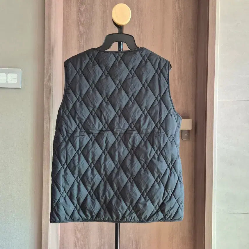 [SOLD OUT] (새상품)블랙 여성 퀼팅 조끼 XL