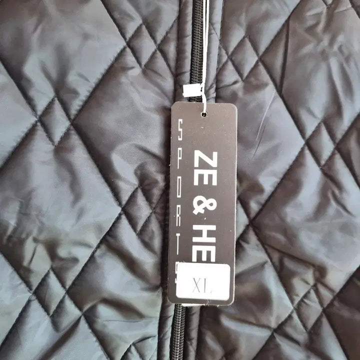 [SOLD OUT] (새상품)블랙 여성 퀼팅 조끼 XL