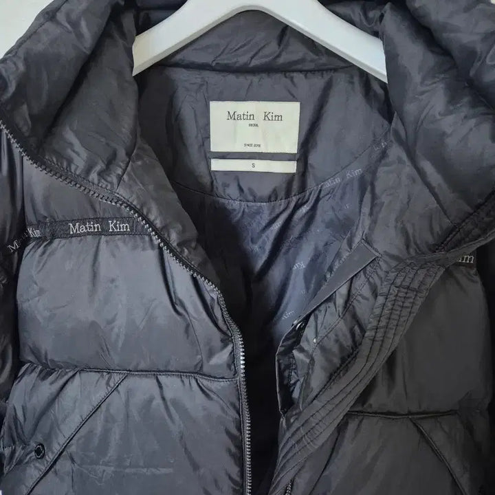 [BUNJANG] Matinkim Taping Puffer Down Jacket Black S / 마뗑킴 테이핑 푸퍼 다운점퍼 블랙 S