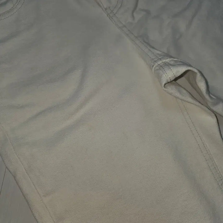 [BUNJANG] Musinsa Standard Regular Fit Denim Pants / [26_크림] 무신사스탠다드 레귤러 핏 데님 팬츠