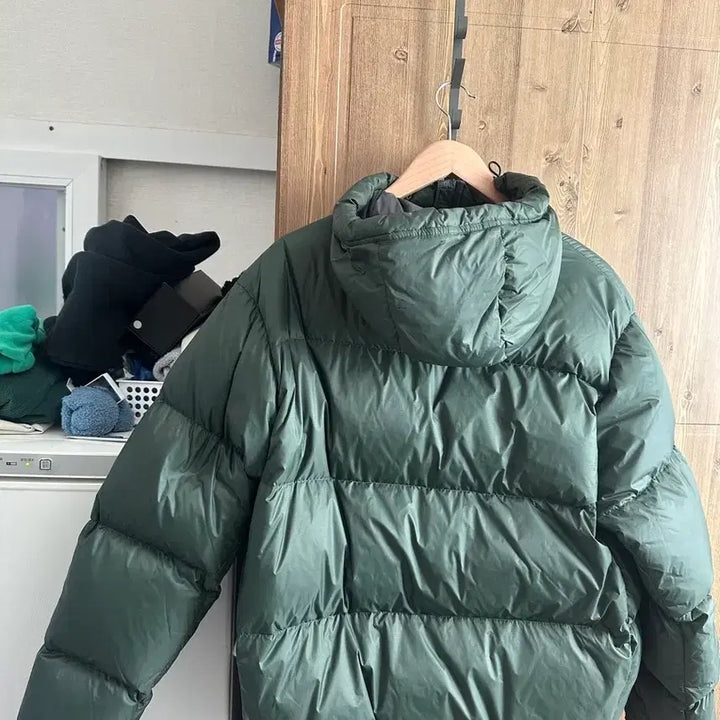 [BUNJANG] Outstanding Goose Down Padded Jacket / 아웃스탠딩 구스다운 패딩