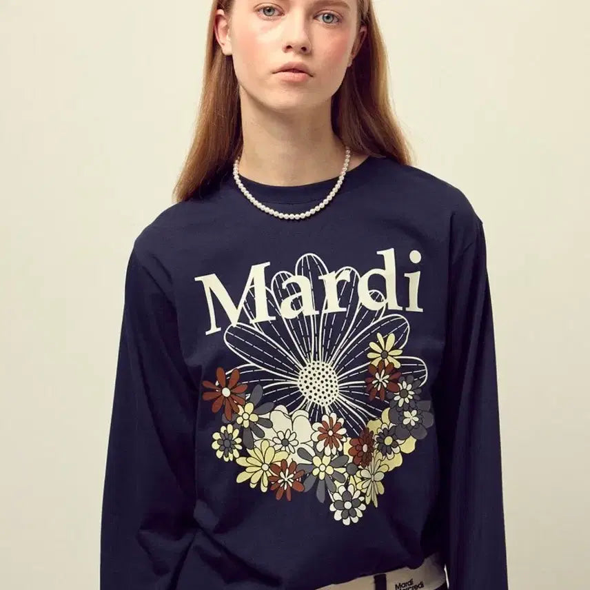 [SOLD OUT] 마르디 메크르디 플라워 롱슬리브 네이비 새상품