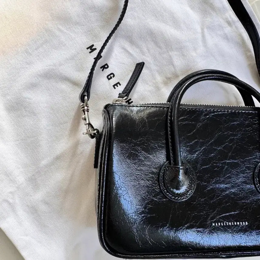 [BUNJANG] Margesherwood Zipper Small Black Crinkle Bag / 마지셔우드 지퍼 스몰 블랙 크링클