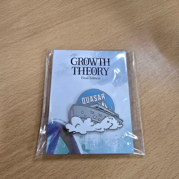 [BUNJANG] Younha Queueser Metal Badge / 윤하 퀘이사 금속뱃지 미개봉 (배송비포함)