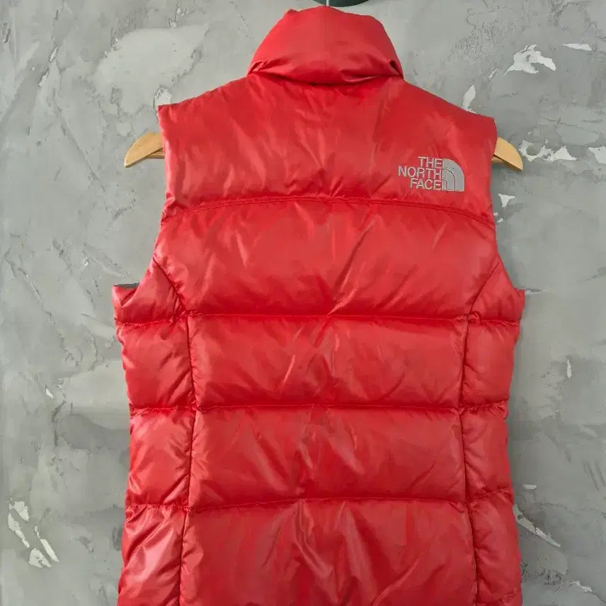 [BUNJANG] North Face 700 Nuptse Padded Vest (Women's M) / 노스페이스 여성 700 눕시 패딩조끼 M